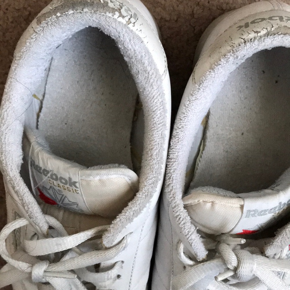 SOLDClassic comfy White Reebok’s sz 9 - Picture 2 of 8